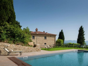 Villa with private pool on an organic wine estate Arezzo